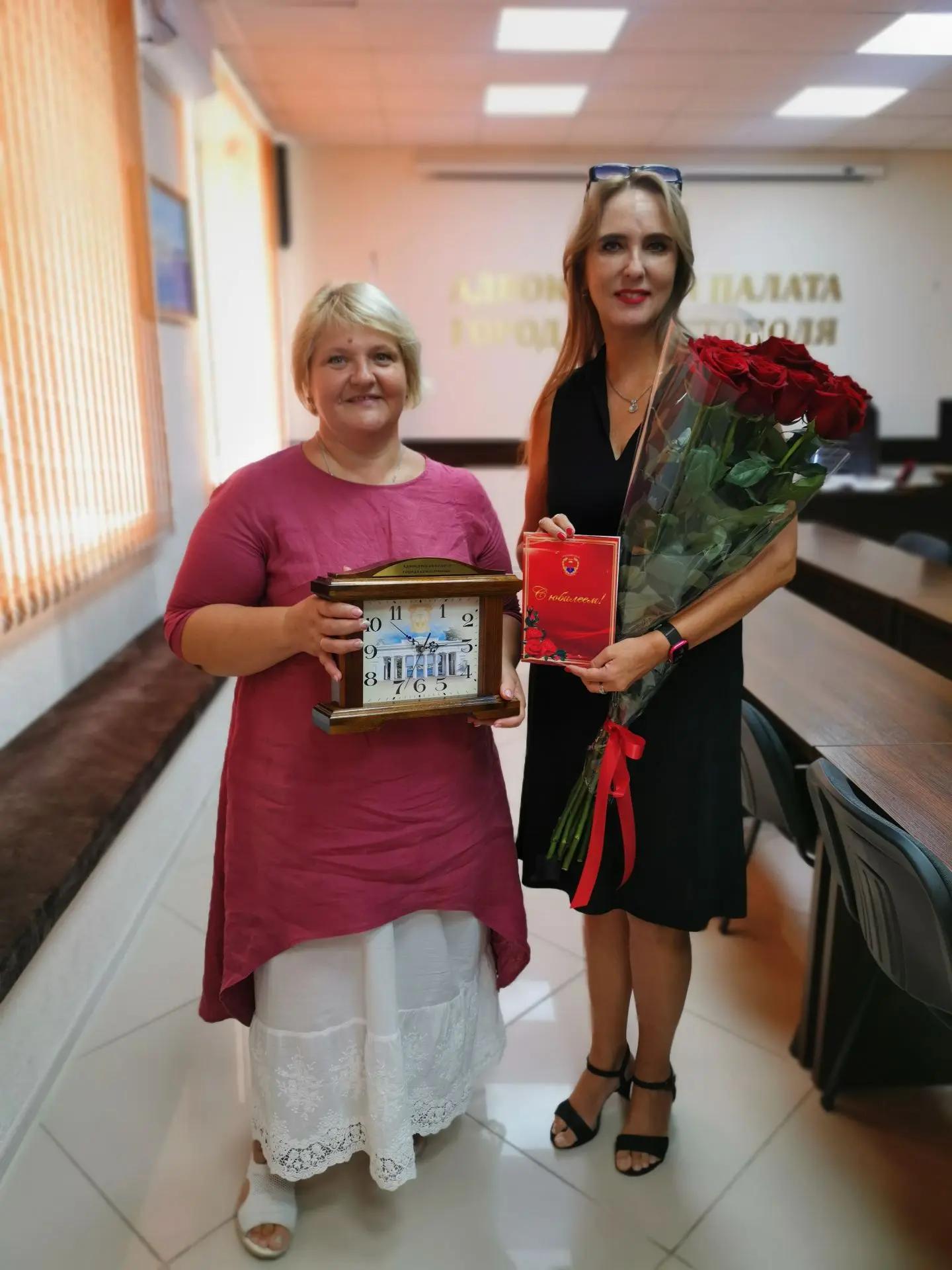 Поздравляем с Юбилеем адвоката Мадееву Елену Валерьевну!